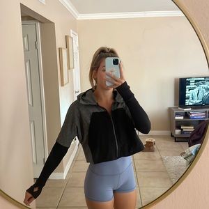 Lululemon cropped jacket